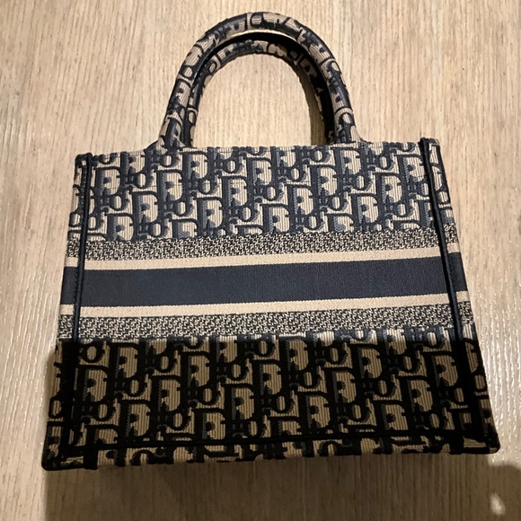 CHRISTIAN DIOR small Oblique BOOK TOTE - Picture 2 of 7